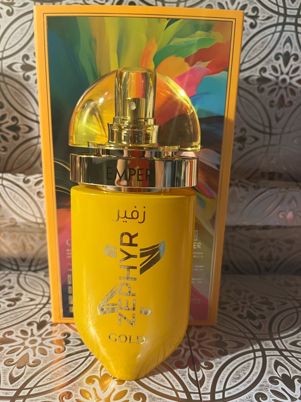 Zephyr Gold Yellow & Gold Women's Fragrance Bottle